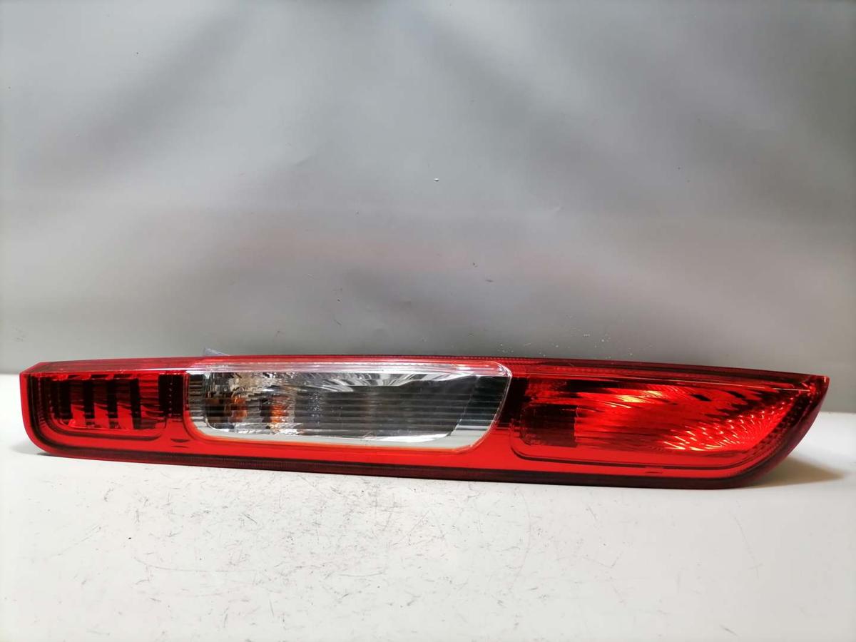 Ford Fcus 2 original Rücklicht Rückleuchte Schlussleuchte links Fließheck Bj.2006